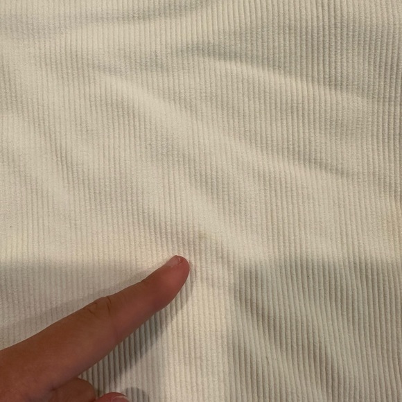 A&F- Ribbed Spandex Tank Top - Picture 2 of 2